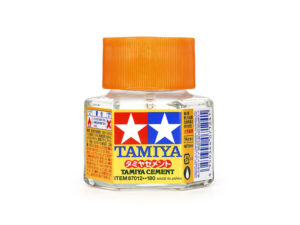 タミヤセメント（六角びん）