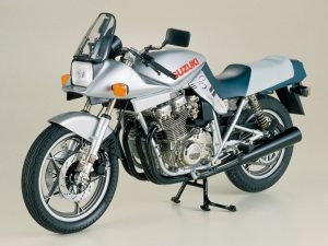 オートバイ 1/6 スズキGSX1100Sカタナ