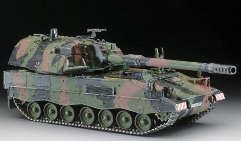 ドイツレベル 1/72 パンツァーハウビッツェ 2000