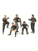 MB35068 1/35 露・戦車兵5体1943-45