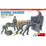MA35366 1/35 ドイツ兵 特別版フィギュア5体w/燃料ドラム