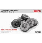 UP-35004 1/35 ロシア 装輪装甲車 タイフーン URAL-63095ホイールセット - 自重変形タイヤ