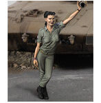［RM848］1/35 現用 イスラエル IDF 戦車を背景にポーズを取るIDF女性兵士
