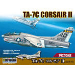 1/72 アメリカ軍 TA-7C コルセアII（複座型）