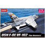 1/72 F-8Eクルセイダー VF-162 ザ・ハンターズ